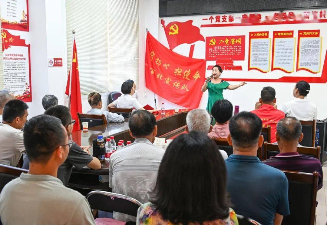 广西一男子花117万为准儿媳买编制被骗，究竟是怎么一回事？游戏画面